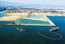 中国秦皇岛港吹填造陆工程