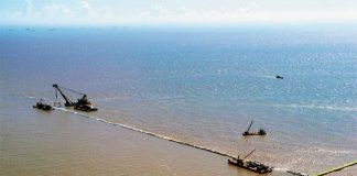 中国长江口深水航道治理工程