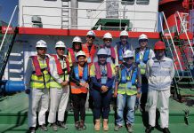 东帝汶国务委员奥尔塔到帝巴湾新集装箱码头项目部视察