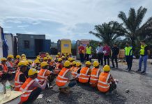 马东铁六分部联合当地警署对自有尼泊尔外劳开展法律宣讲