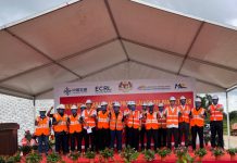 中交马东铁项目T梁首架仪式在六分部举行