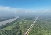 马东铁六分部7#梁场首个特大桥T梁架设完成