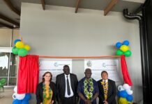 “Excellent”——所罗门群岛总理梅纳西·索加瓦雷出席公司承建的蒙达机场跑道升级项目揭牌启用仪式并高度评价