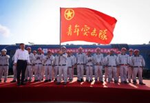 马东铁十分部举办轨道工程首铺动员大会暨青年突击队授旗仪式