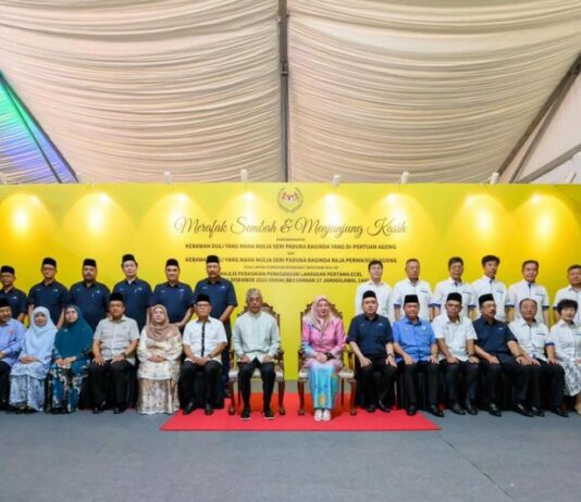 中交集团主要领导出席马来西亚东海岸铁路项目轨道工程启动仪式