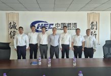 中国驻巴新经商处参赞姜成森到巴新公司调研