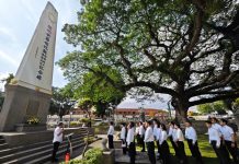 槟城跨海输电线路项目组织参加“清明祭英烈”活动