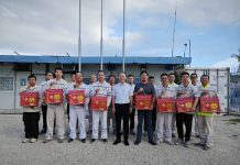 吕进大使到瑙鲁项目部慰问并发放春节“暖心包”