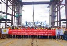 马来西亚塞京卡特大桥项目首根斜拉索安装顺利启动