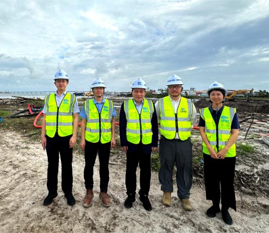 中国驻文莱使馆商务参赞石荣科到项目调研