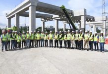 马来西亚砂捞越交通部部长率团视察古晋智轨红线项目