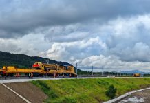 支线首铺!马东铁十分部启动居茶支线 铺轨工程