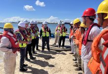 文莱摩拉港改扩建项目部开展水上作业应急救援安全演练