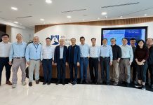 马建华到新加坡检查在建项目并开展商务活动