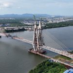 马来西亚砂捞越塞京卡特大桥首个边跨合龙段顺利合龙