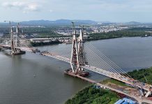 马来西亚砂捞越塞京卡特大桥首个边跨合龙段顺利合龙